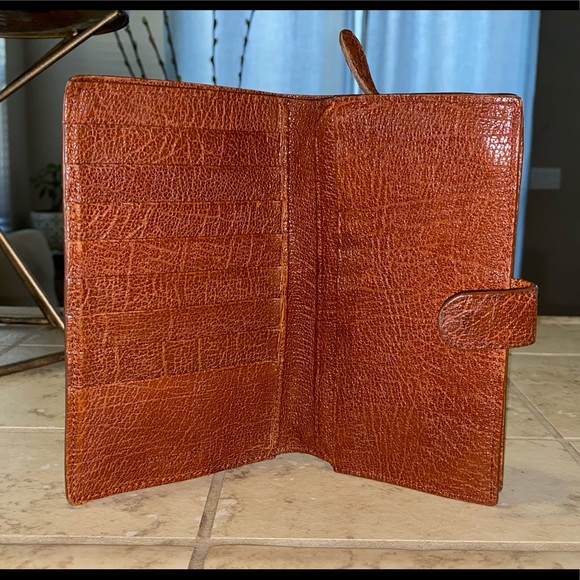 Authentic Bottega Veneta Wallet - Picture 5 of 10